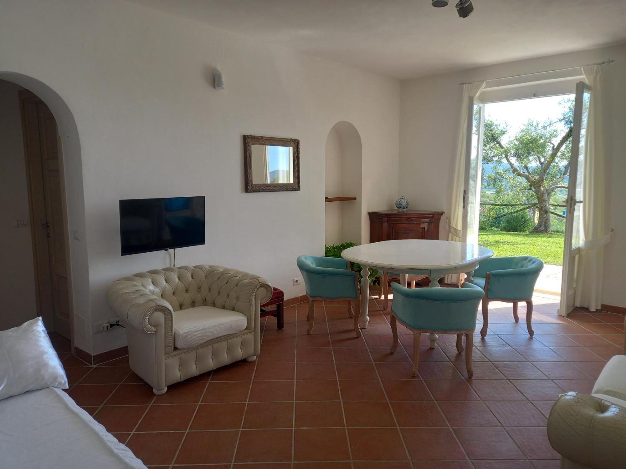 Il Colle Della Brina Hotell Sarzana Exteriör bild