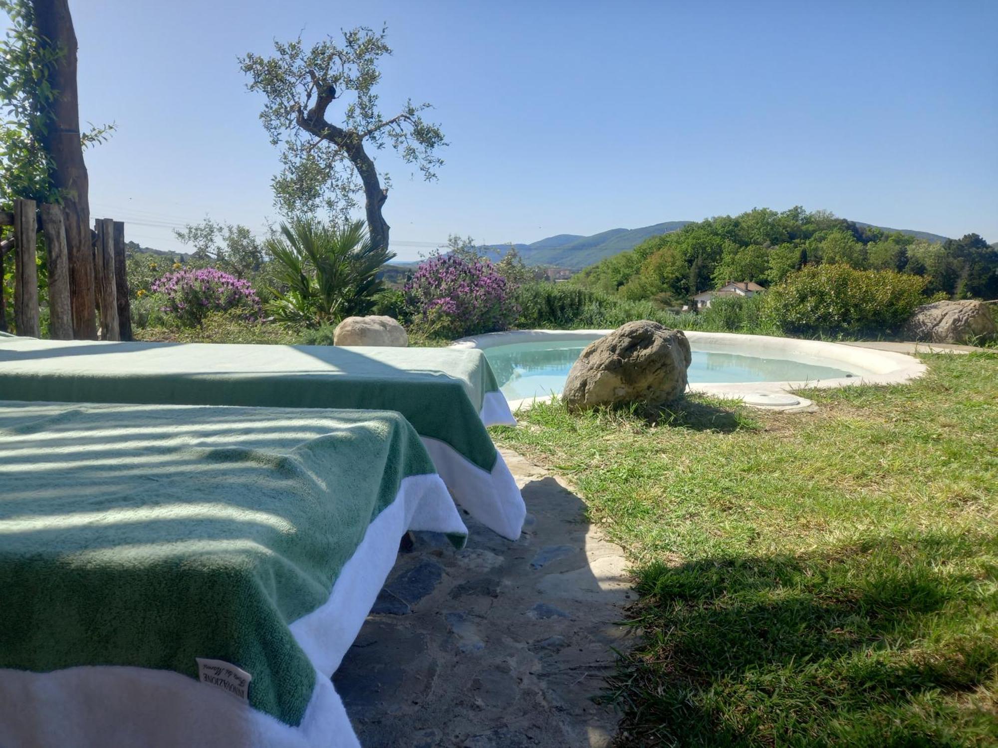 Il Colle Della Brina Hotell Sarzana Exteriör bild